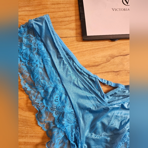 Sold - Picture 2 of 6